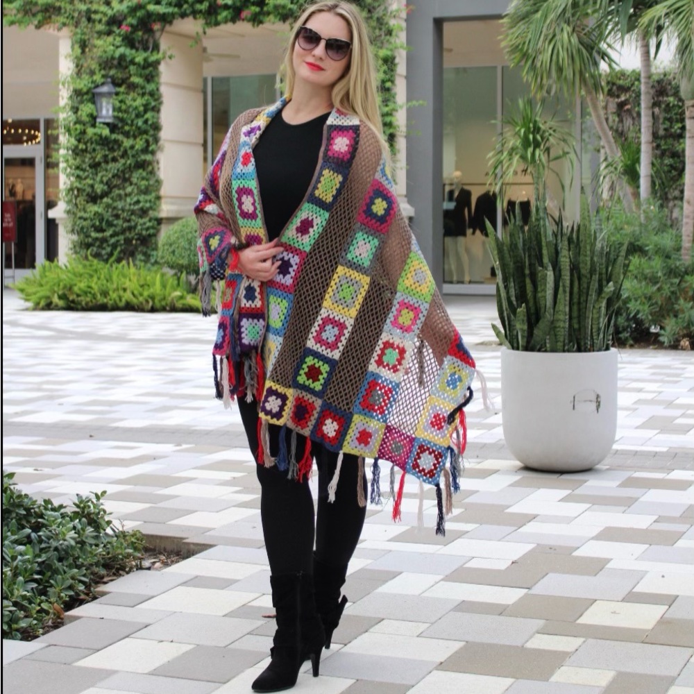Multicolor granny square shawl, so chic and luxurious.